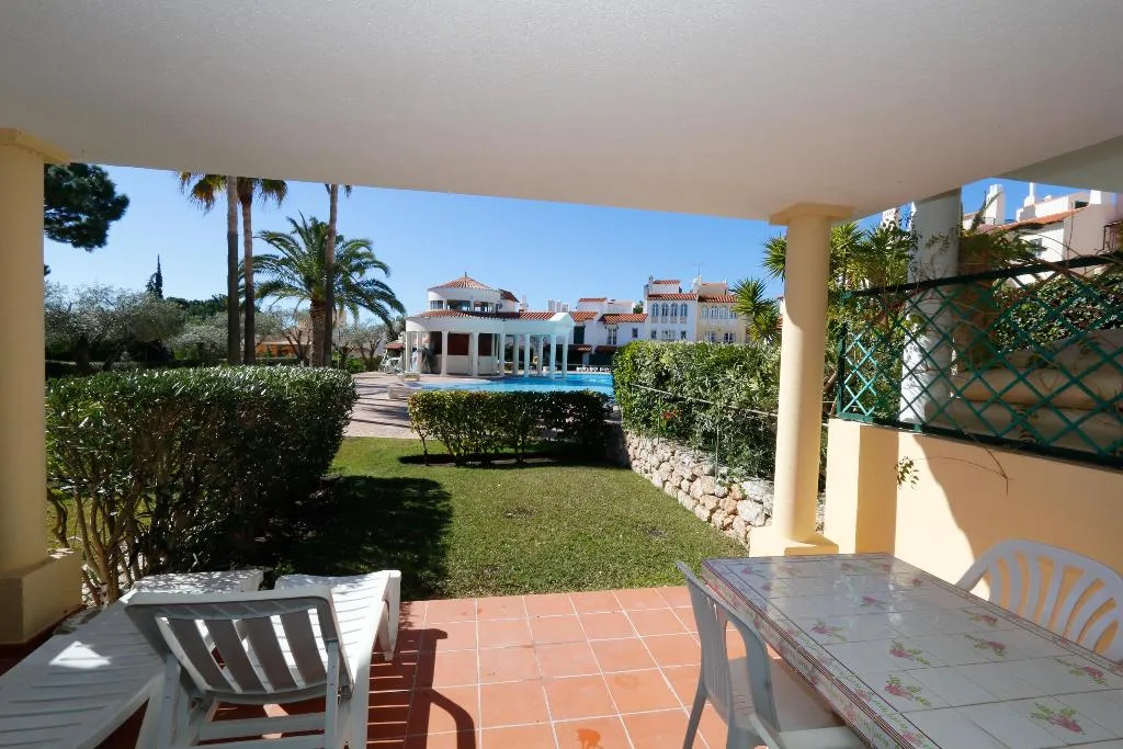 APARTMENT THREE BEDROOMS Room, Apartamentos The Old Village by Village 4u, Algarve