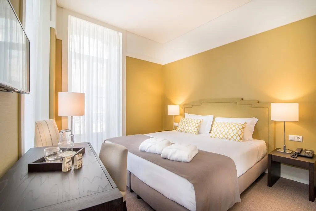Double or Twin STANDARD Room, Universal Boutique Hotel, Porto