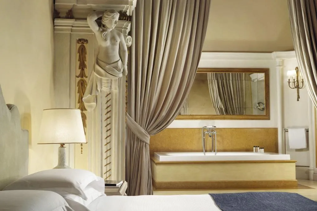 JUNIOR SUITE KING SIZE BED Room, Palazzo Di Camugliano, Florence