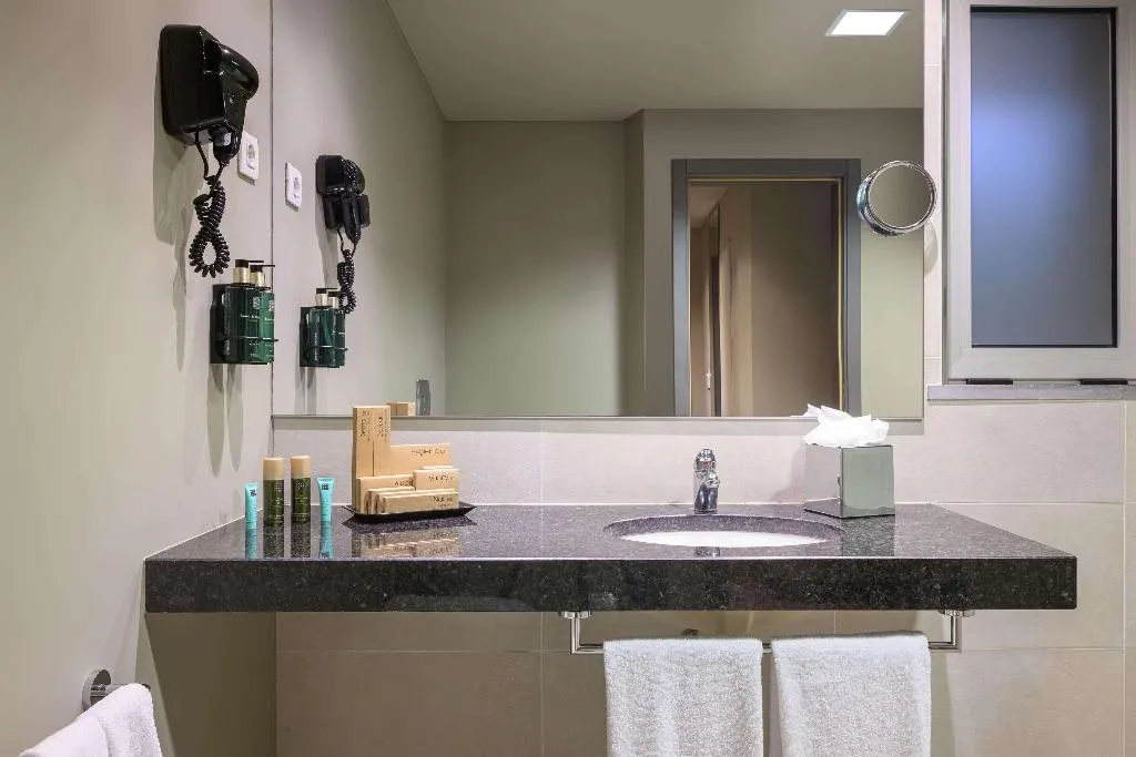 DOUBLE PREMIUM Room, Melia Setubal, Lisbon