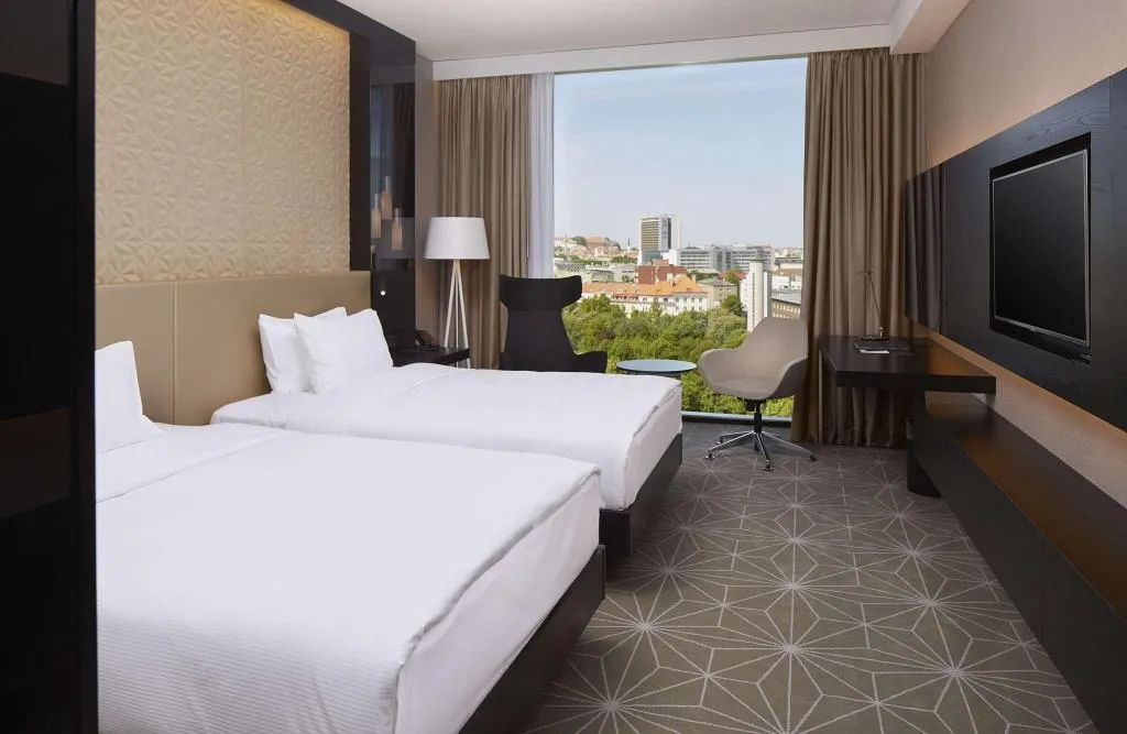 DOUBLE EXECUTIVE Room, Hilton Tallinn Park, Tallinn