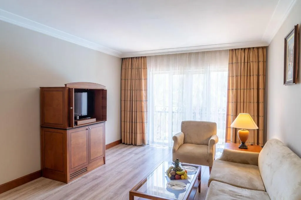 SUITE QUEEN SIZE BED Room, IC Hotels Airport, Antalya