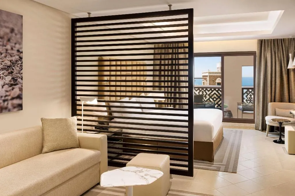 Room, Wyndham Residences The Palm, Dubai