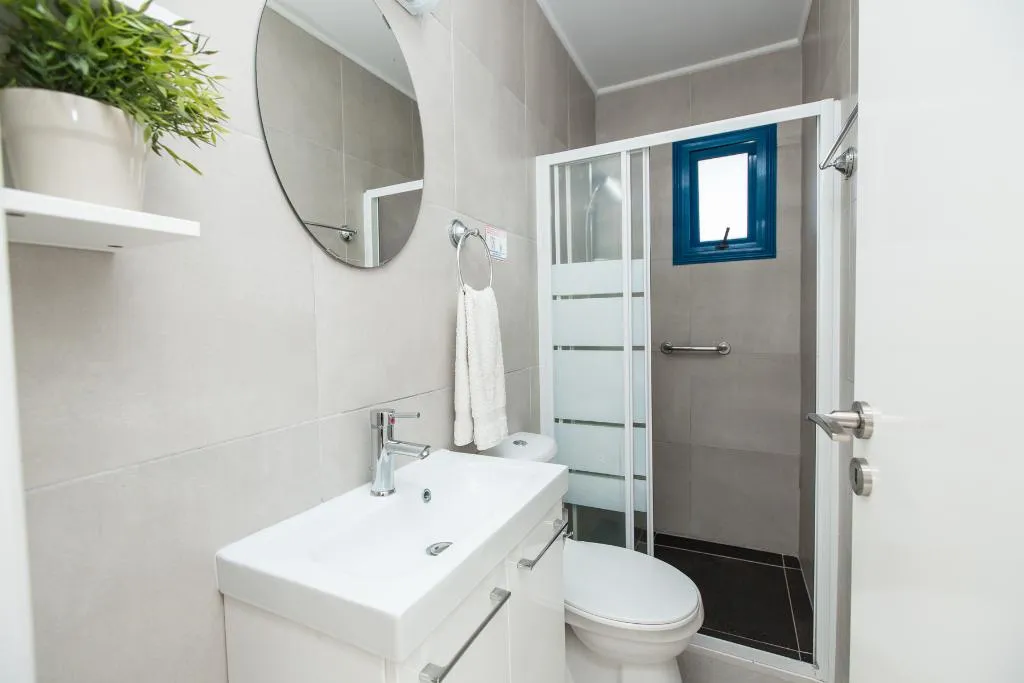 VILLA TWO BEDROOMS Room, Flouressia Gardens, Cyprus