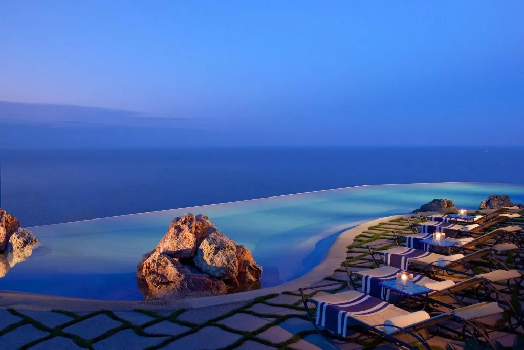 Sports and Entertainment, Monastero Santa Rosa Hotel & Spa, Naples