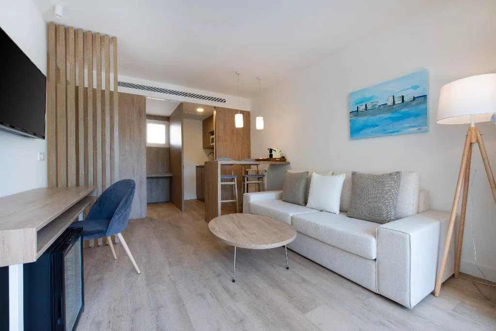 JUNIOR SUITE CAPACITY 3 Room, Valentin Somni Hotel and Suites, Majorca