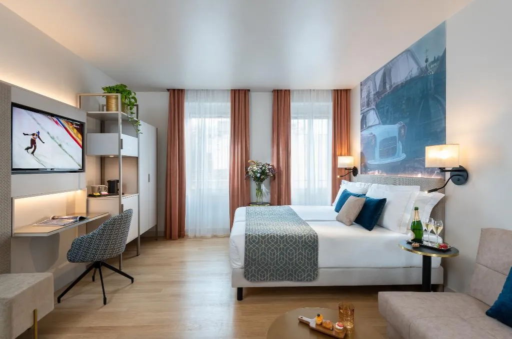 JUNIOR SUITE STANDARD Room, Leonardo Boutique Hotel Rome Termini, Rome