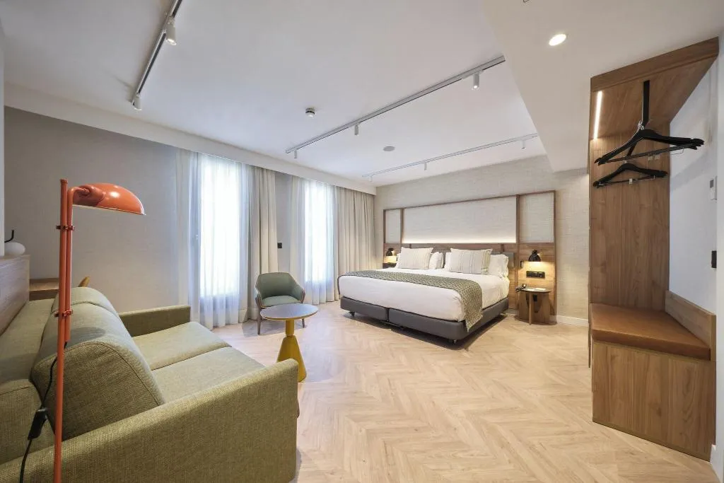 DOUBLE DELUXE Room, Catalonia Sagrada Familia, Barcelona