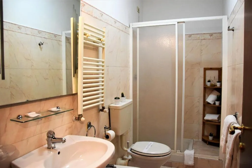 Room, Soggiorno Madrid, Florence