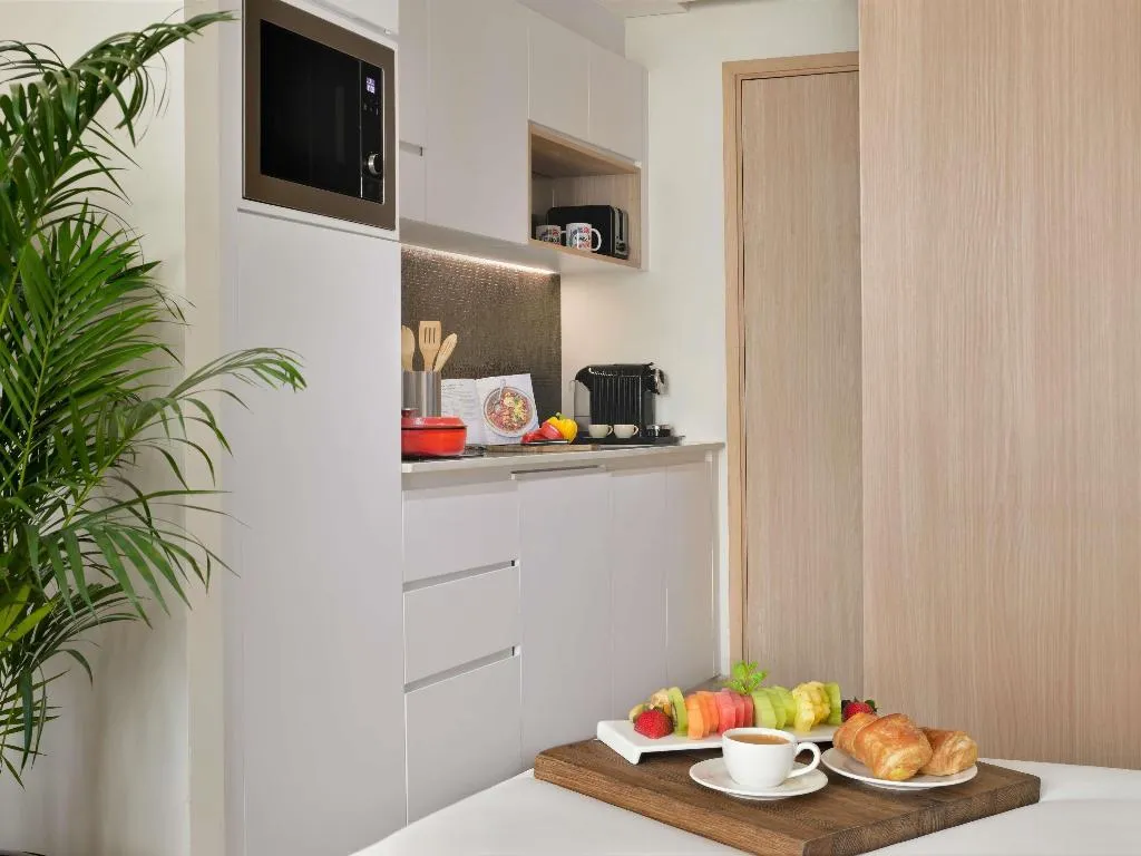 STUDIO KING SIZE BED Room, Adagio Premium The Palm, Dubai