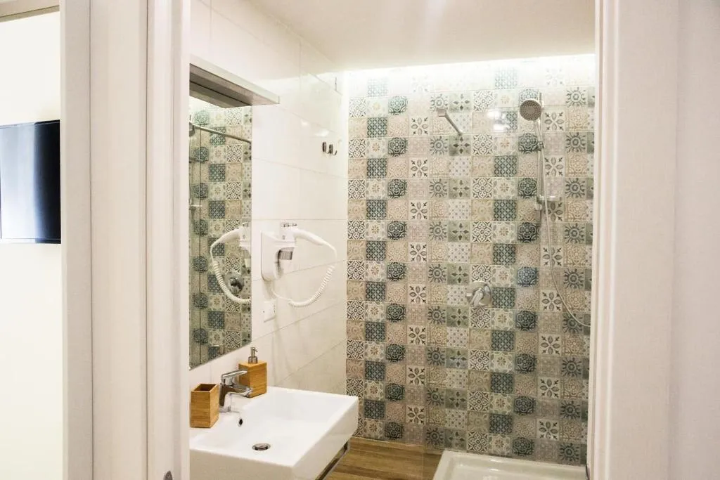 Room, Napolinn B&B, Naples
