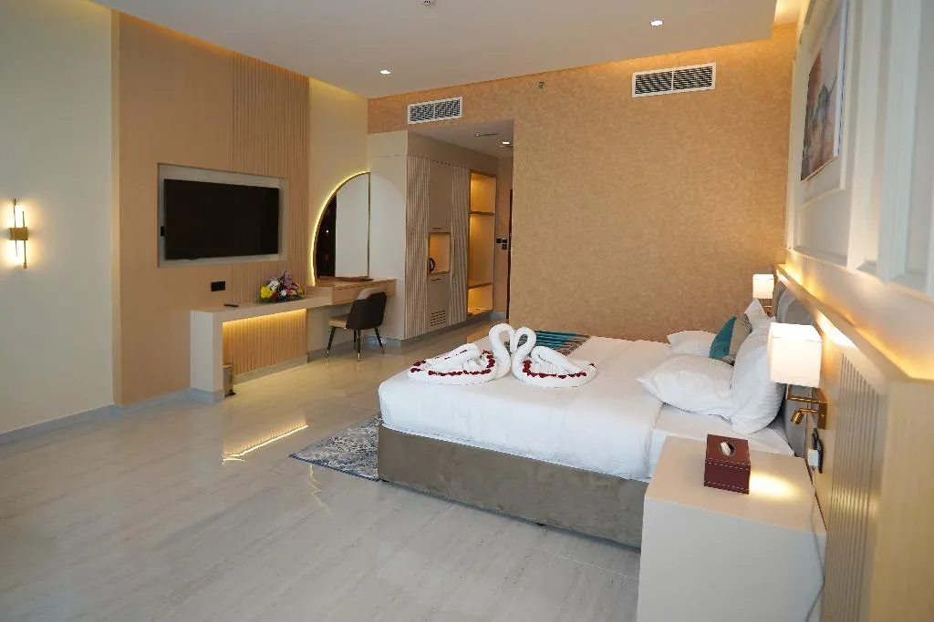 Double or Twin DELUXE SUPERIOR Room, Concorde Creek View Hotel, Dubai