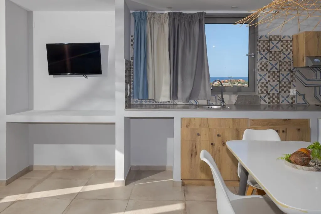 JUNIOR SUITE SEA VIEW WITH BALCONY Room, Natali Apartments, Crete
