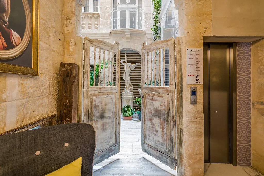 Lobby, Valletta Lucente, Malta