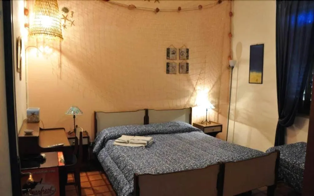 Room, B&B Baia delle Sirene, Catania
