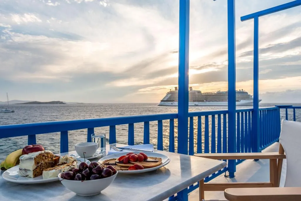 Room, Bluetopia Suites, Mykonos