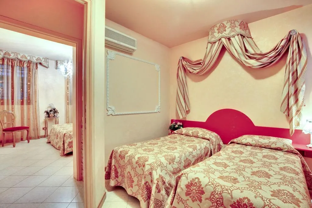 Room, Locanda Antico Fiore, Venice