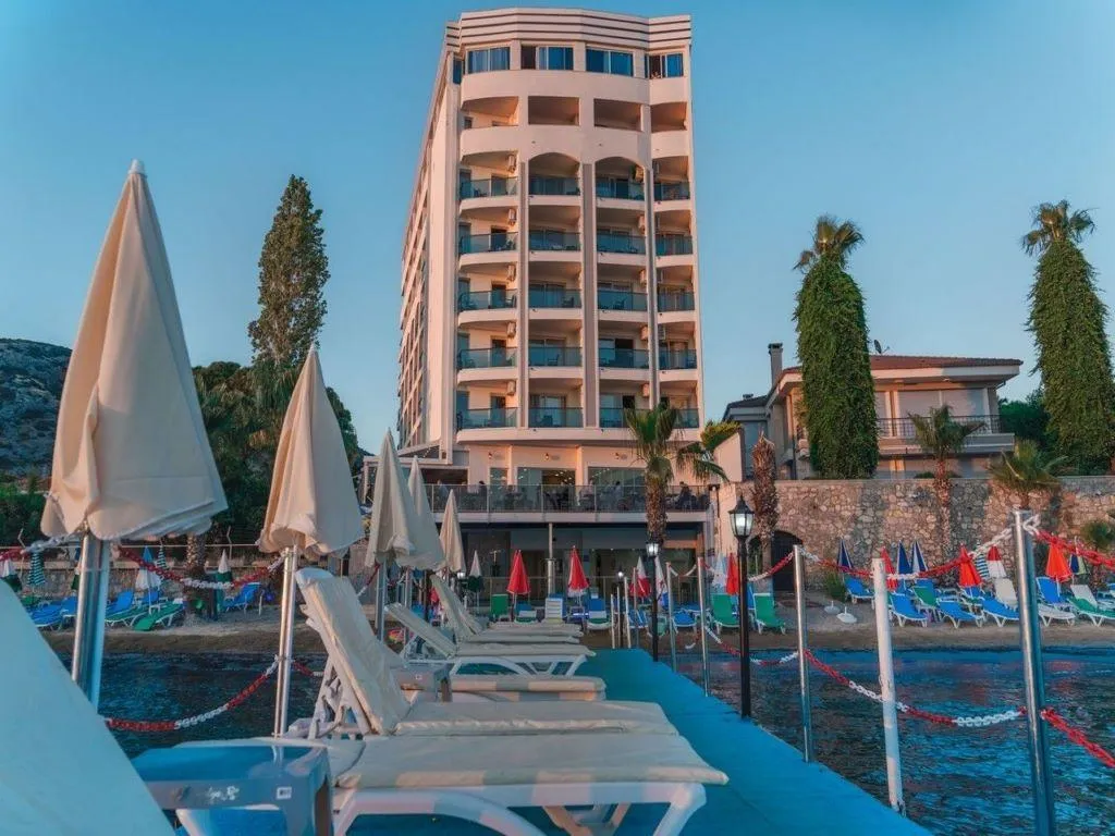 Terrace, Grand Sahins Hotel, Izmir