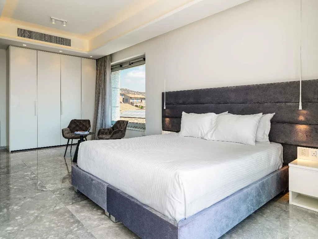 APARTMENT LUXURY Room, The Tower at St Raphael Resort, Cyprus