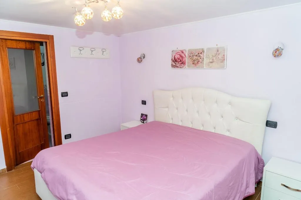 Room, Sanfralù, Naples