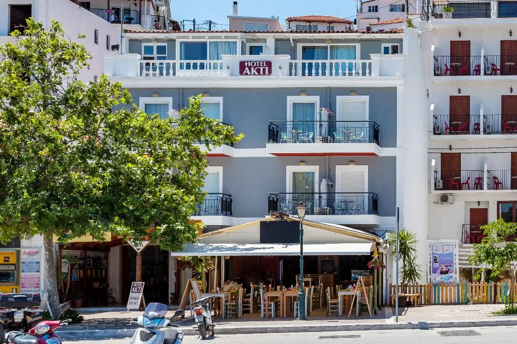Lobby, Akti, Skiathos