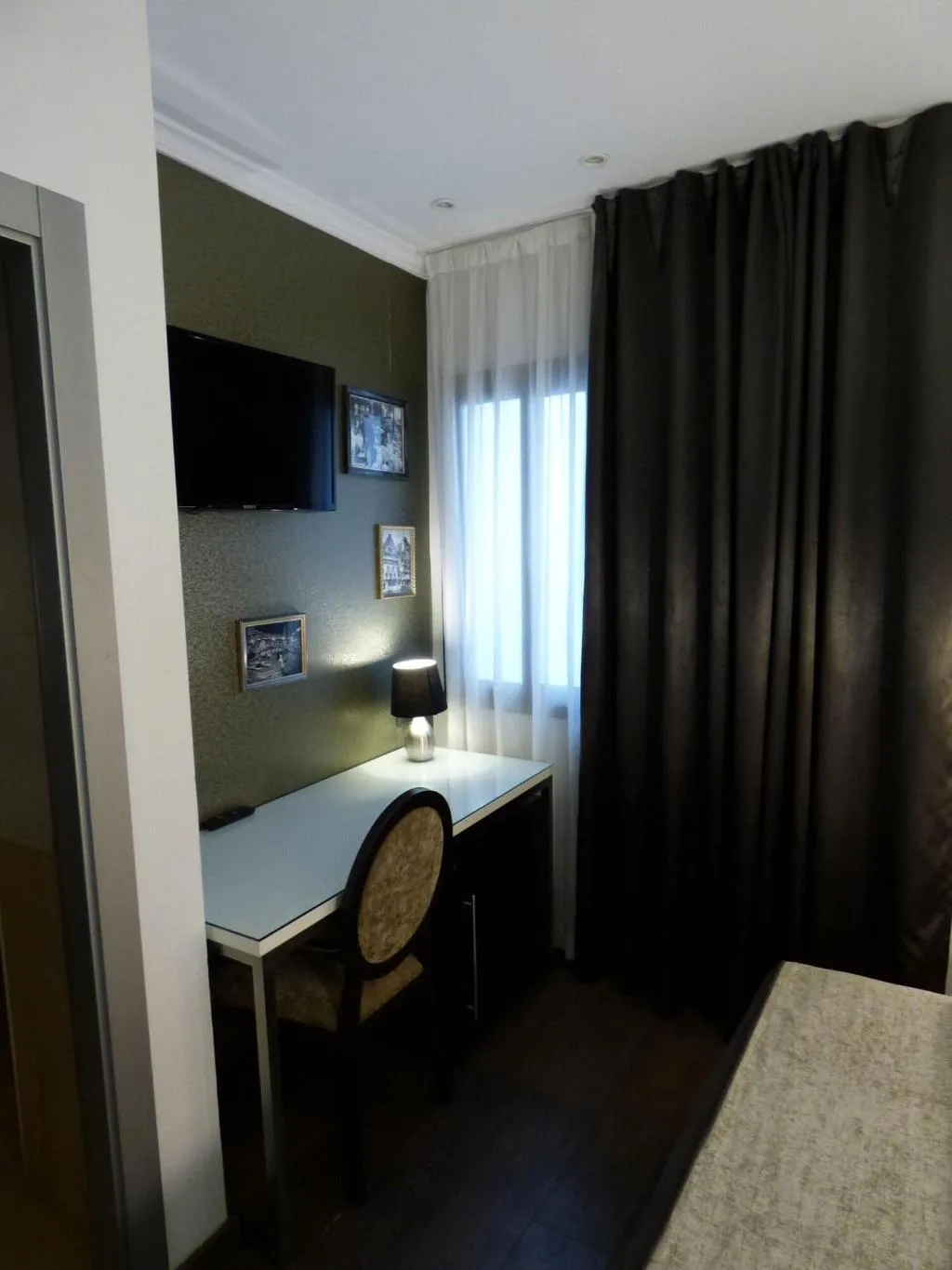 DOUBLE BASIC Room, Moderno, Barcelona