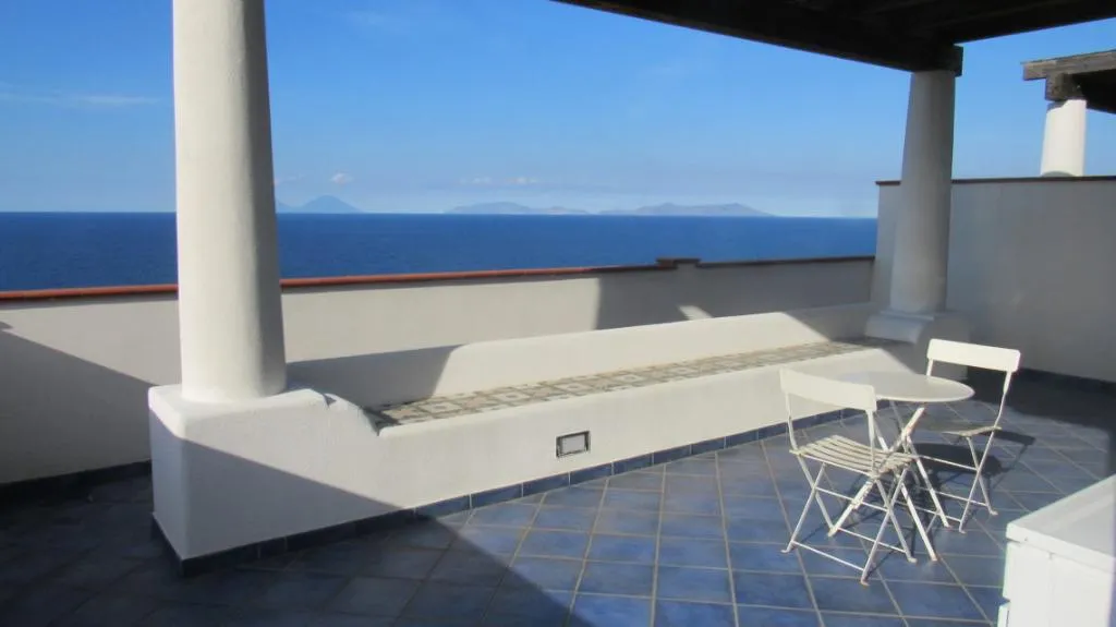 APARTMENT CAPACITY 3 ONE BEDROOM Room, Magico Appartamenti Scafa, Catania