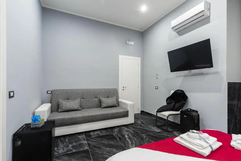 DOUBLE ECONOMY Room, Hotel Palace Napoli, Naples