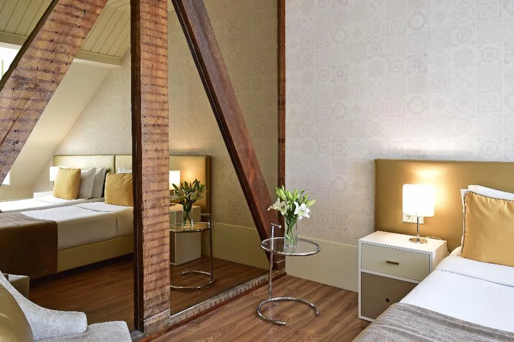FAMILY ROOM STANDARD Room, My Story Hotel Ouro, Lisbon