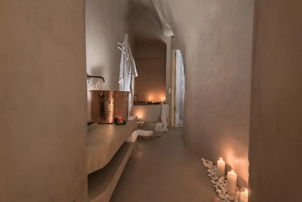 SUITE WITH JACUZZI Room, Mythical Blue Luxury Suites, Santorini