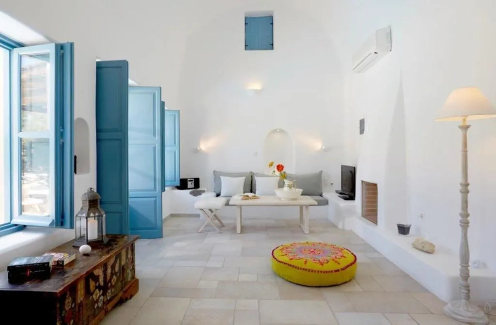 Room, Black Rose Suites, Santorini