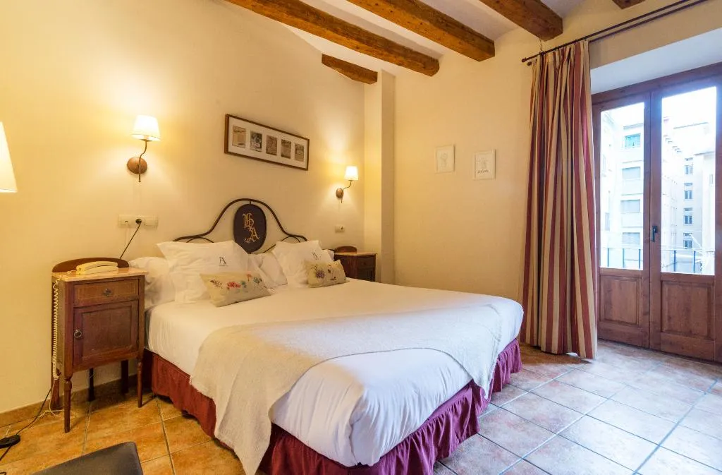 Double or Twin SUPERIOR Room, Andria, Costa Brava