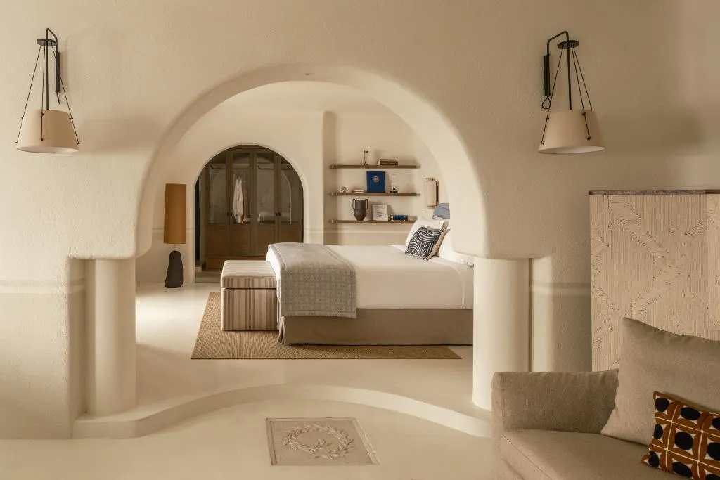 SUITE GRAND Room, Homeric Poems, Santorini