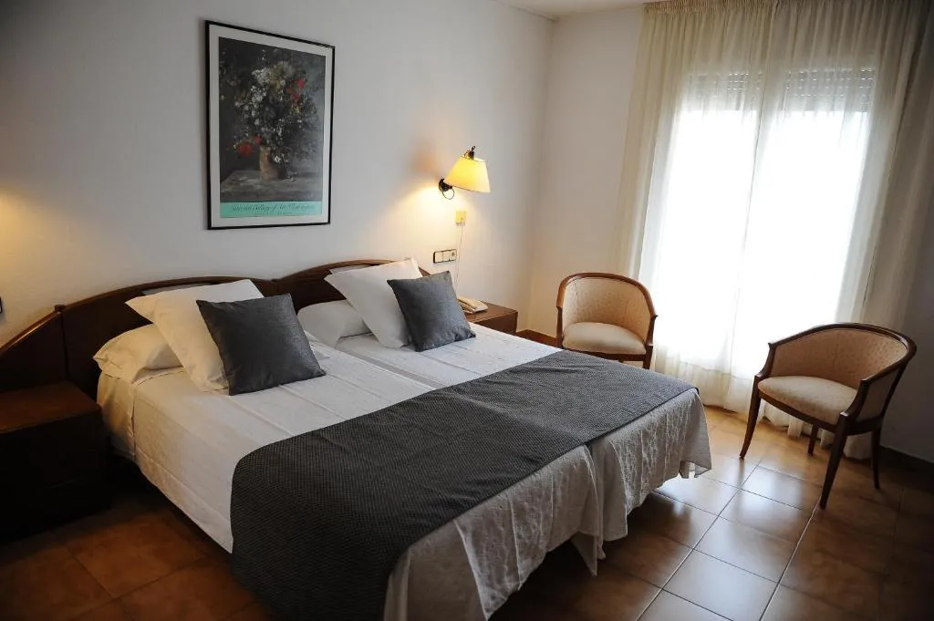Double or Twin STANDARD Room, Balneari Termes Victòria, Barcelona