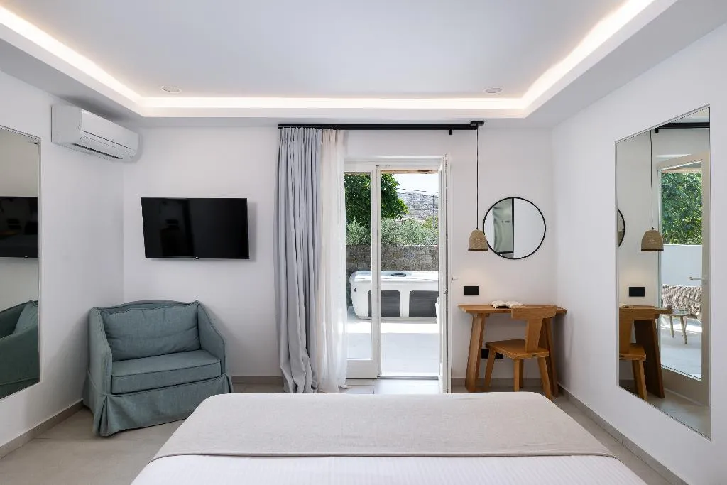 SUITE HONEYMOON Room, Oliving Mykonos Suites, Mykonos