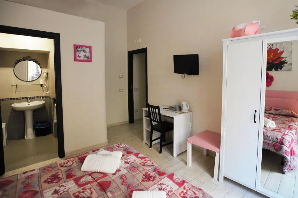 Room, Domus Armenio, Naples