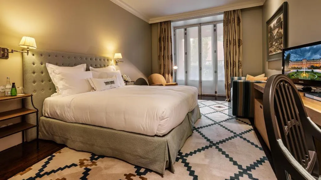 DOUBLE GARDEN VIEW Room, Vidago Palace, Porto
