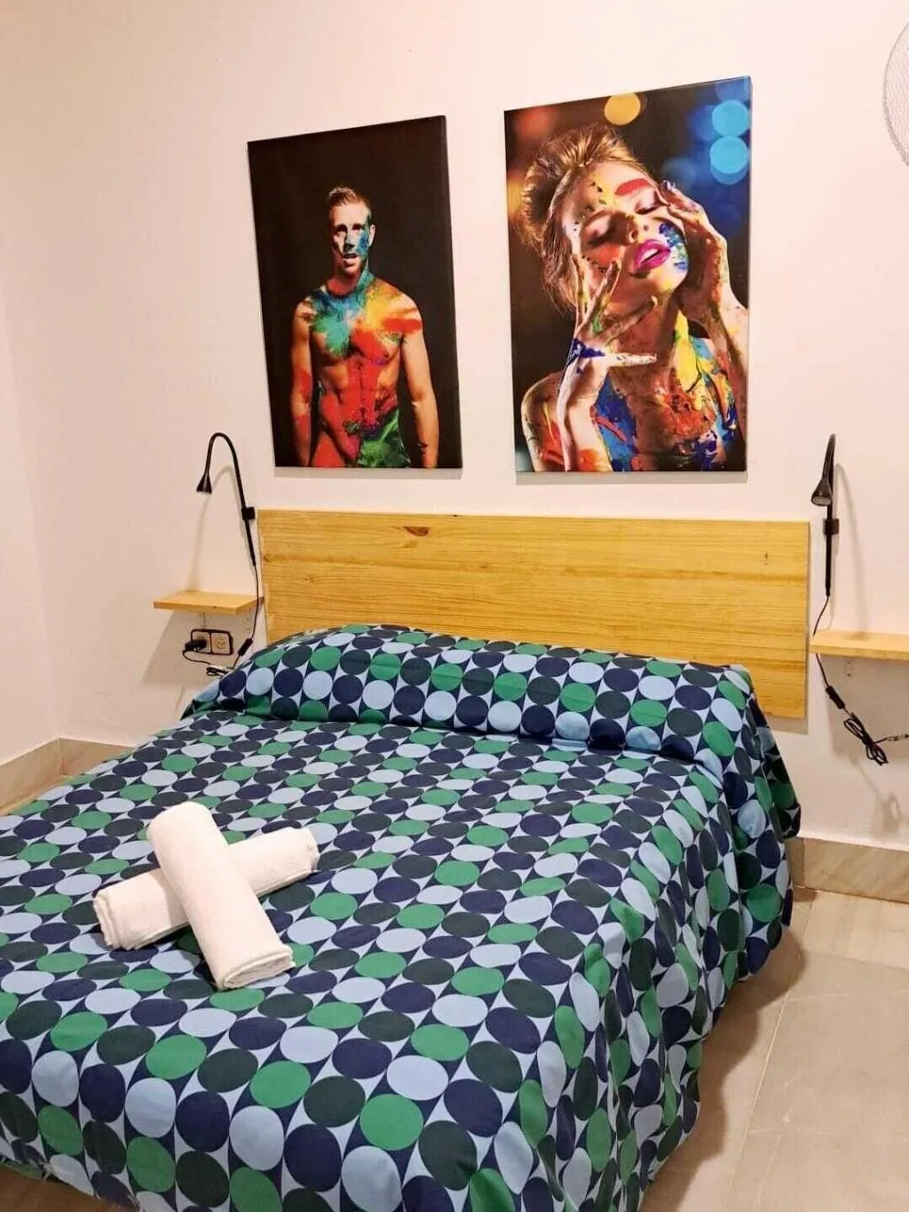 Room, Arc House Plaza, Seville