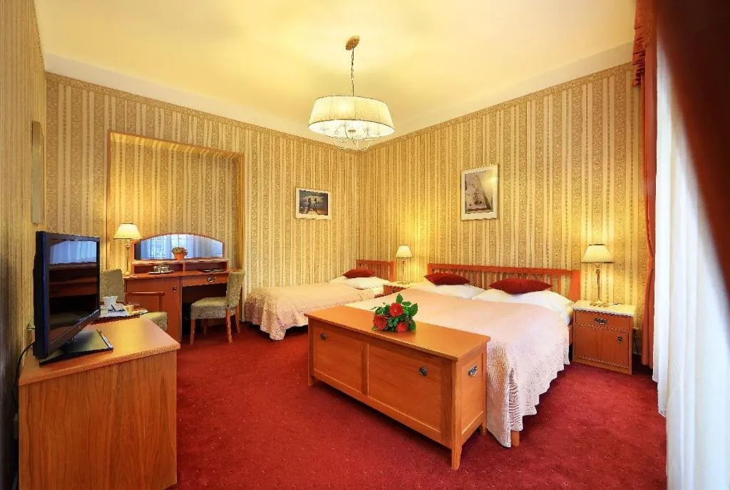 TRIPLE STANDARD Room, Salvator, Prague