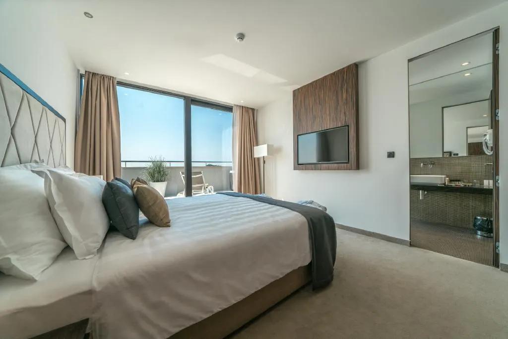 SUITE EXECUTIVE SEA VIEW Room, Hotel Bellevue-Superior City Hotel, Split