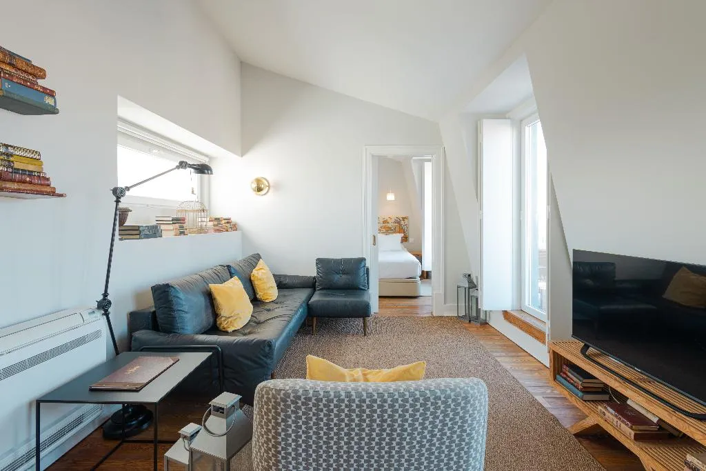 APARTMENT THREE BEDROOMS Room, Almaria - Ex LIibris, Lisbon