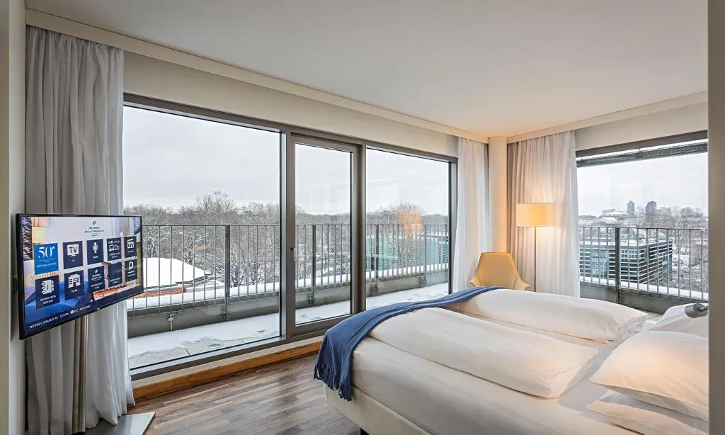 SUITE WITH BALCONY Room, Pestana Berlin Tiergarten City Hotel, Berlin