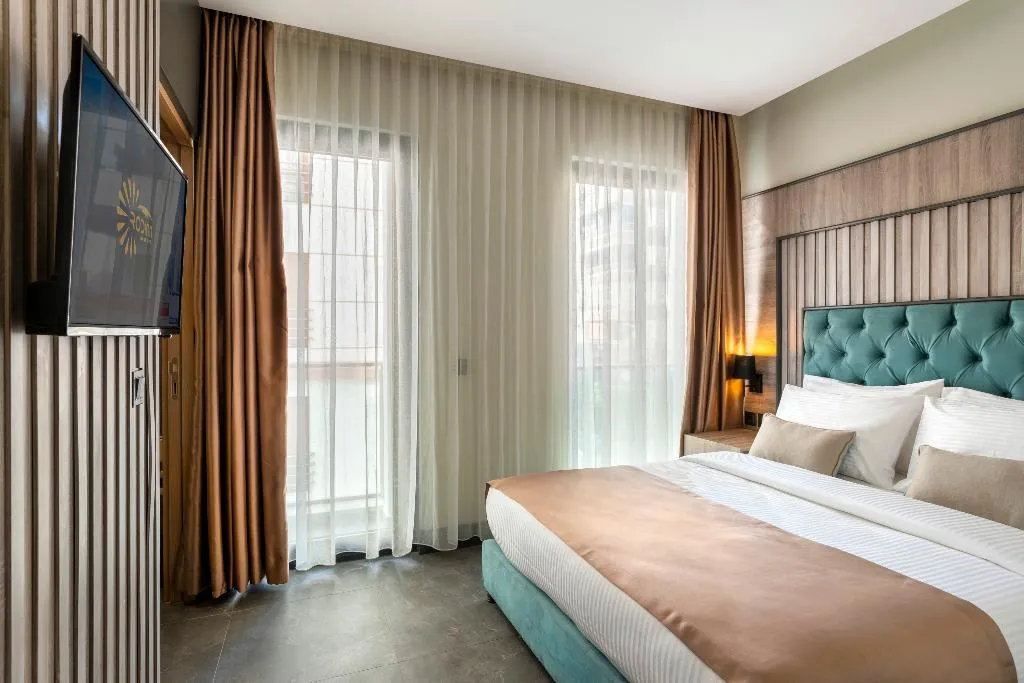 Room THREE BEDS Room, Rodinn Park Hotel, Antalya