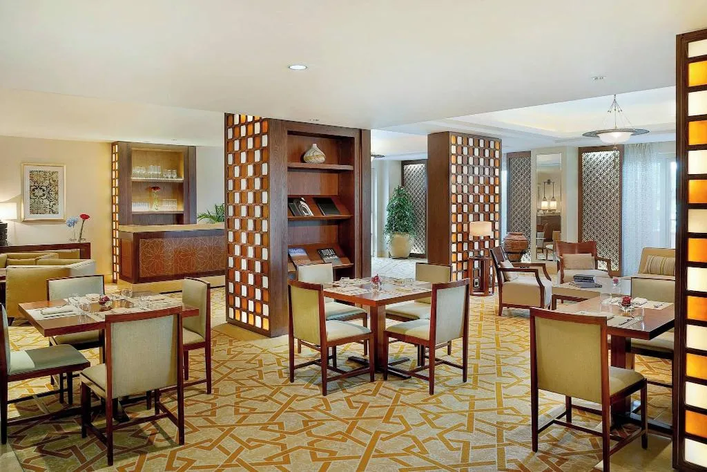 SUITE CLUB Room, The Ritz-Carlton, Dubai, Dubai