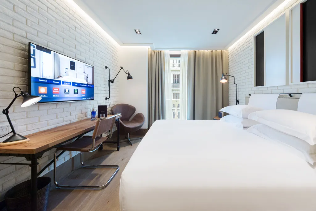 DOUBLE SUPERIOR Room, The Corner Hotel, Barcelona