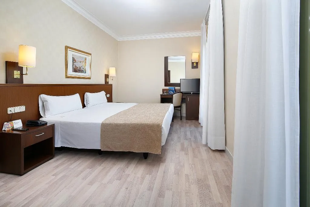 DOUBLE STANDARD Room, HCC Taber, Barcelona