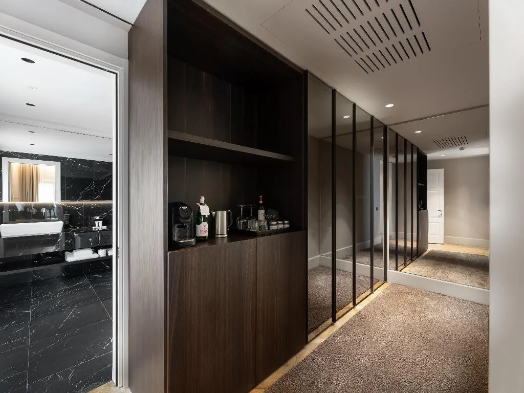 SUITE STANDARD Room, The Glamore Milano Duomo, Milan