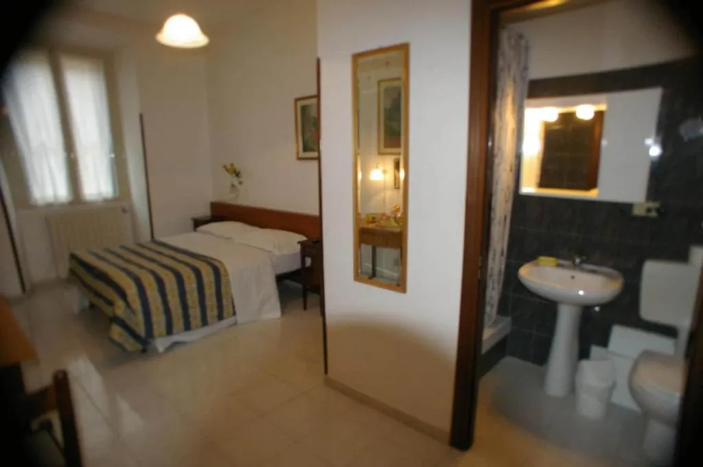 Room, Le Rose di Bi B&B, Naples