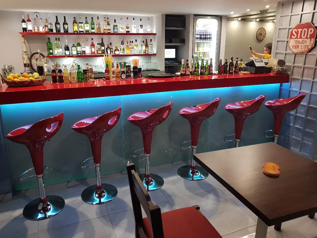 Bar, Amazones Villas Apartments, Crete