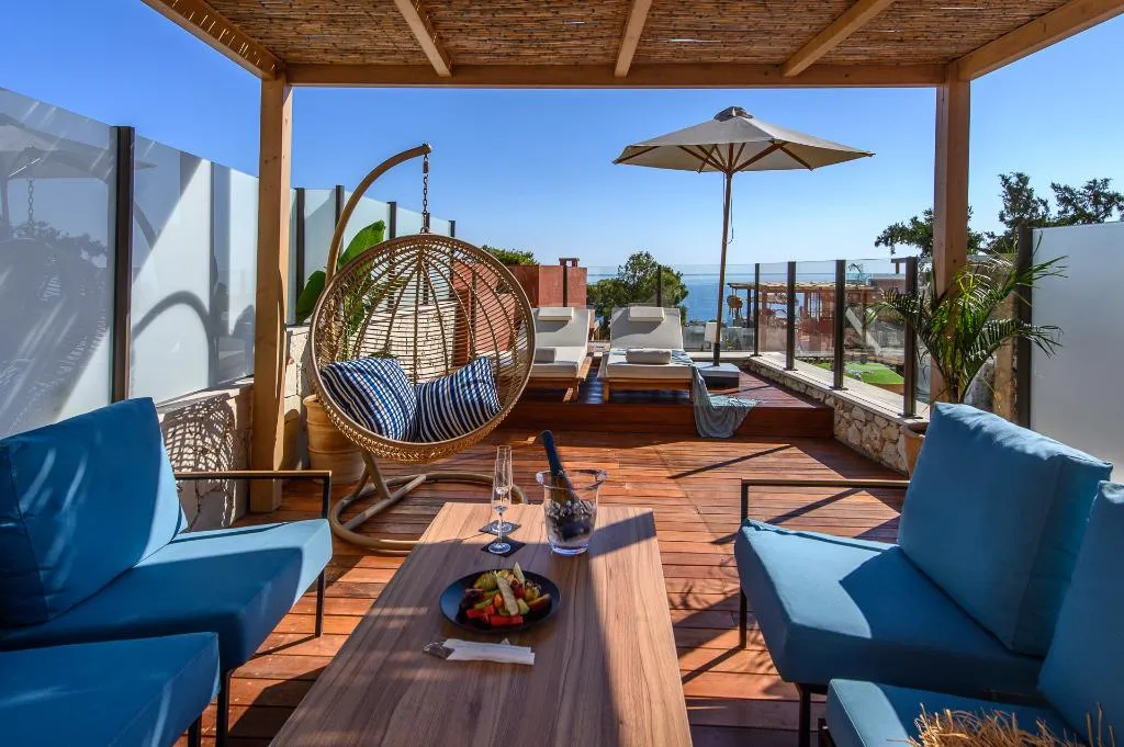 SUITE SEA VIEW WITH PRIVATE POOL Room, Esperides Resort Crete, Crete